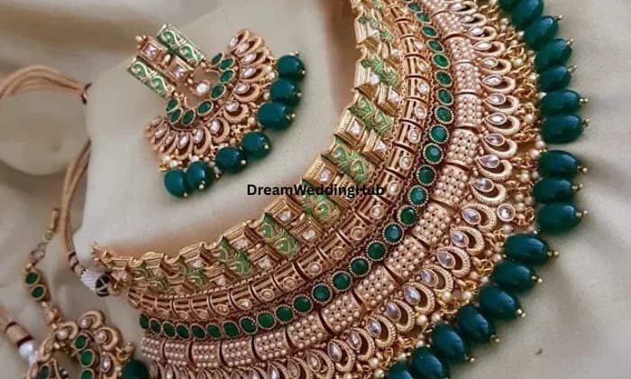 Head 2 Toe by Shatakshi Head 2 Toe by Shatakshi