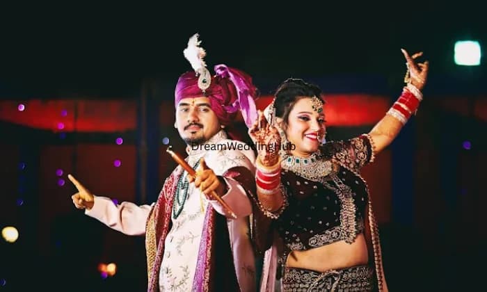 Manish Tiwari Studio Manish Tiwari Studio