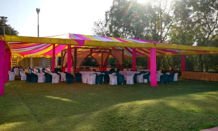 Dos Equis Exotic Lounge Dos Equis Exotic Lounge