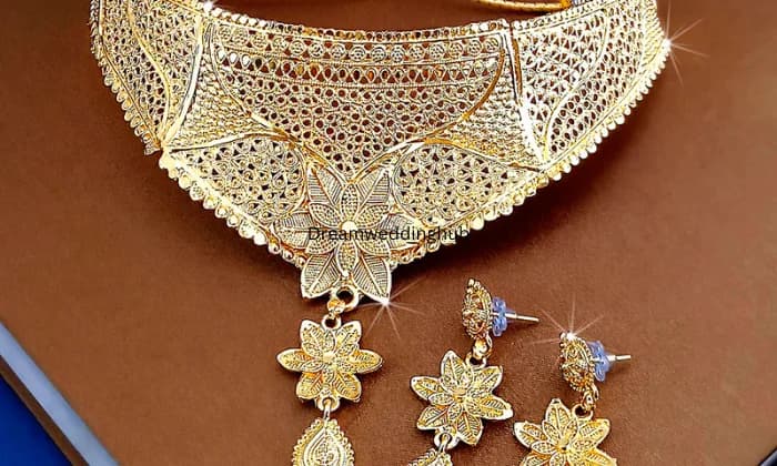 Ratna Retails Artificial Jewellery Fashion Accessories Ratna Retails Artificial Jewellery Fashion Accessories