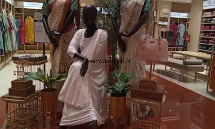 BRAELYN by Raveena Pinto BRAELYN by Raveena Pinto