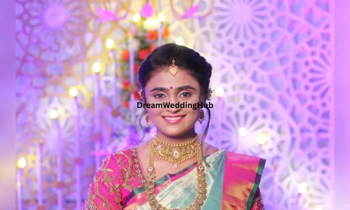 Yeshwini Makeup Academy Yeshwini Makeup Academy