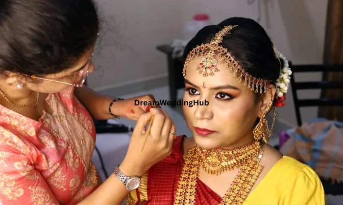 Rashmi Makeover Studio Rashmi Makeover Studio