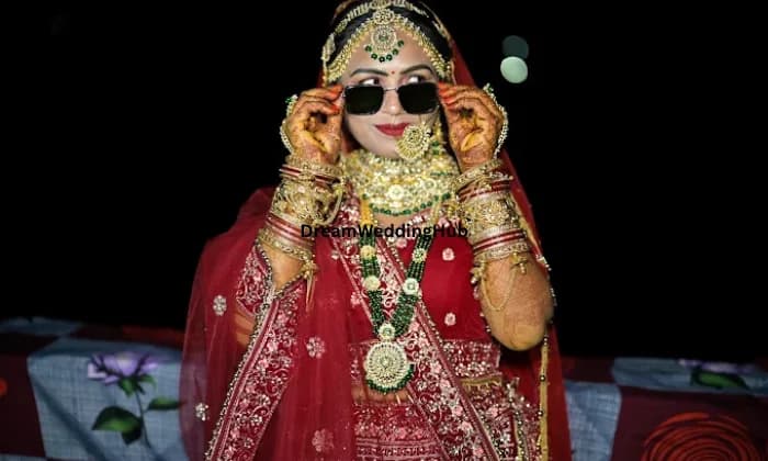 Pose n Smile Pose n Smile