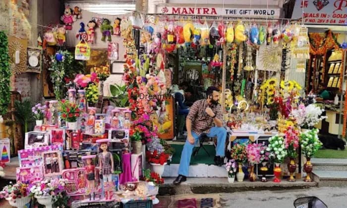 MANTRA THE GIFT WORLD MANTRA THE GIFT WORLD