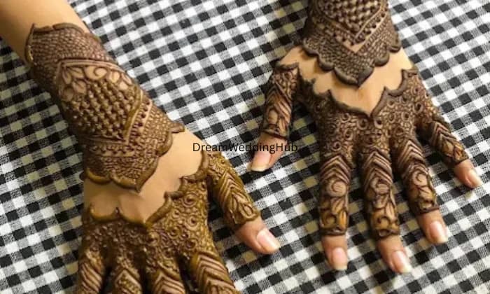 Shahnaz mahendiart Shahnaz mahendiart