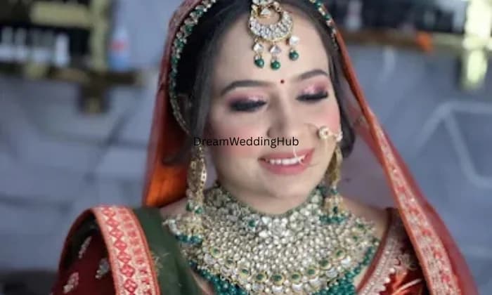 Makeup Expert a Family Salon Makeup Expert a Family Salon