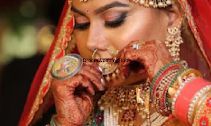 Vippu Ghai Makeup Artist Vippu Ghai Makeup Artist