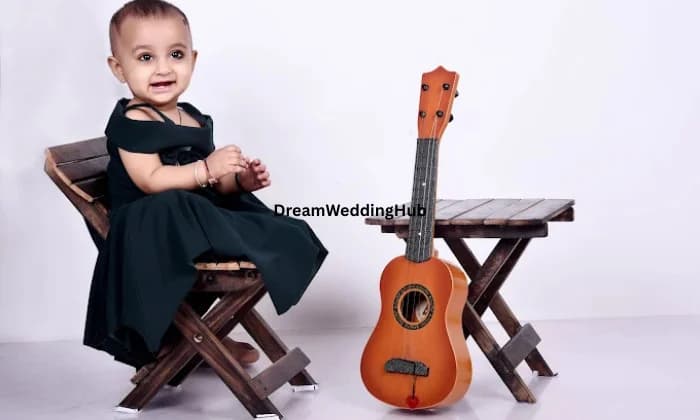 RAJ FASHION A FAMILY SHOWROOM RAJ FASHION A FAMILY SHOWROOM