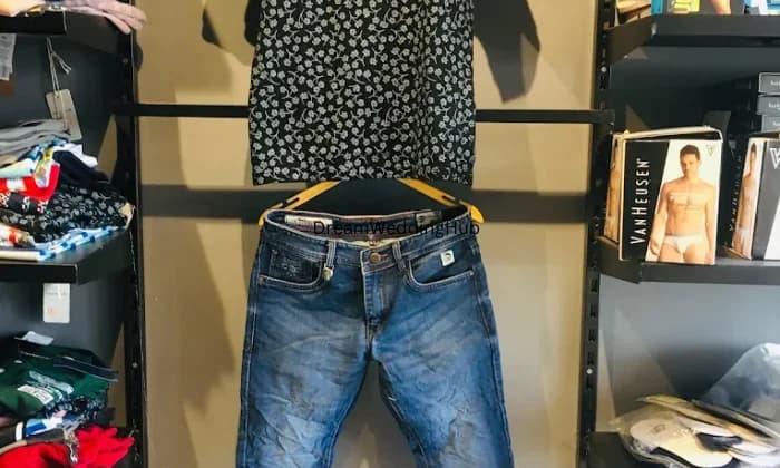 AJAB GAJAB AJAB GAJAB