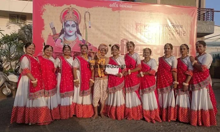 fly dynamite Dance fly dynamite Dance