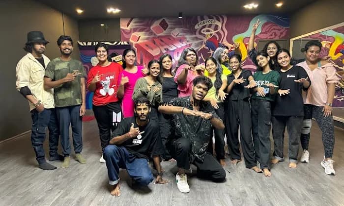 THE DANCE BLOCK THE DANCE BLOCK