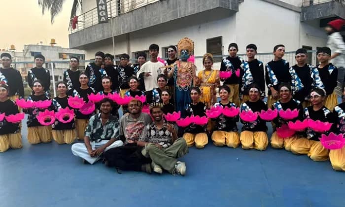 Wellknown Strangers Dance classes Wellknown Strangers Dance classes