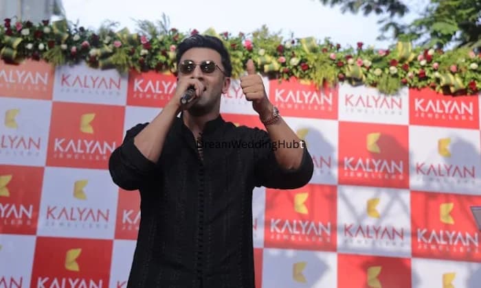 RJ Meet Anchor In Surat RJ Meet Anchor In Surat