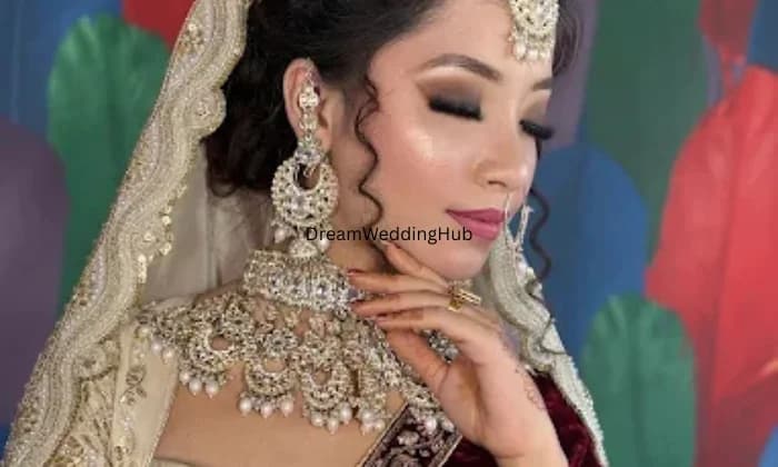 The Q nail makeup studio The Q nail makeup studio