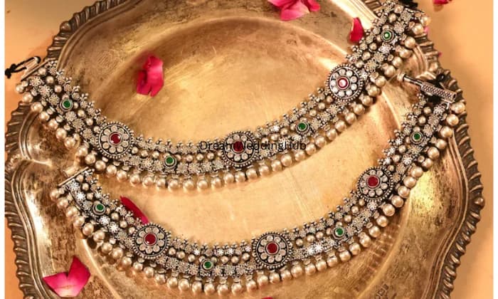 ISHAA TIMELESS SILVER JEWELLERY ISHAA TIMELESS SILVER JEWELLERY