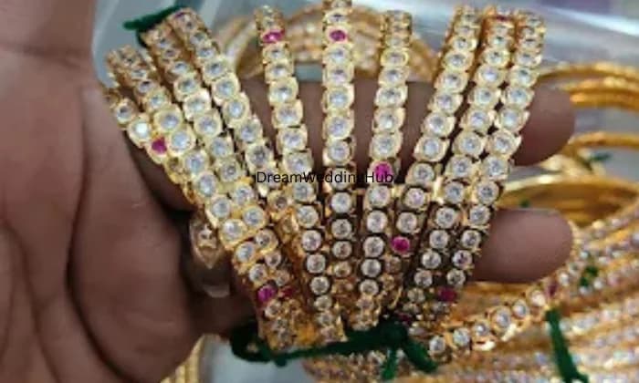 Sri Sakthi Gold covering Sri Sakthi Gold covering