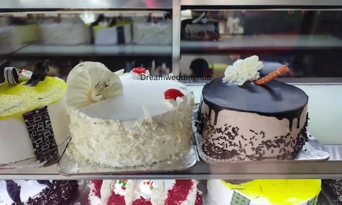 La Creme Bakery Cafe La Creme Bakery Cafe