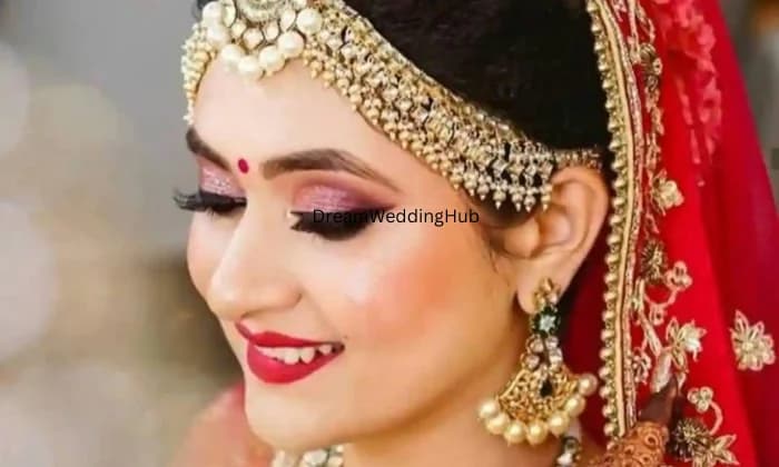 EVOKE GLAM STUDIO EVOKE GLAM STUDIO