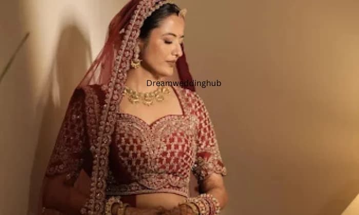 Monikas Blossom Monikas Blossom