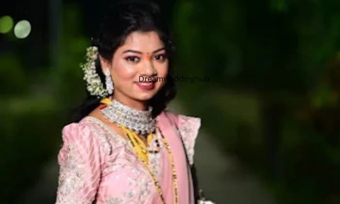 Mansi spa salon beautician Mansi spa salon beautician