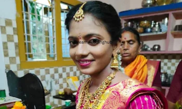 RS MAKEUP AND MEHANDI BEAUTY SERVICES RS MAKEUP AND MEHANDI BEAUTY SERVICES