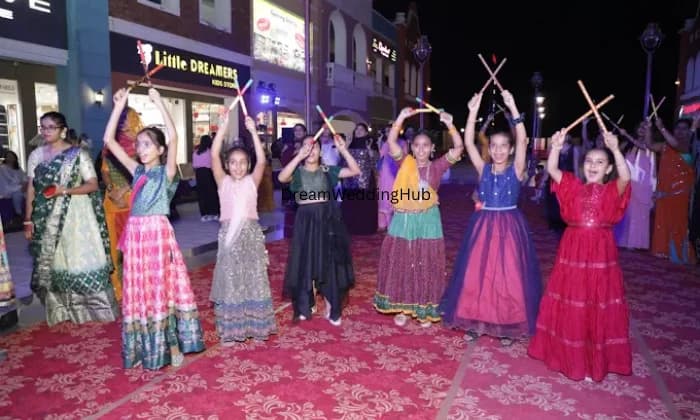 SK DANCE CLASSES SK DANCE CLASSES