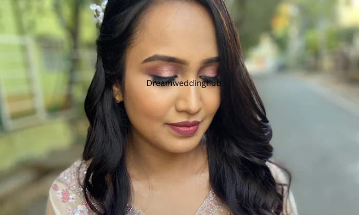 Rashiis Makeup Studio Rashiis Makeup Studio