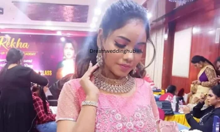 Roopas Beauty Salon Roopas Beauty Salon