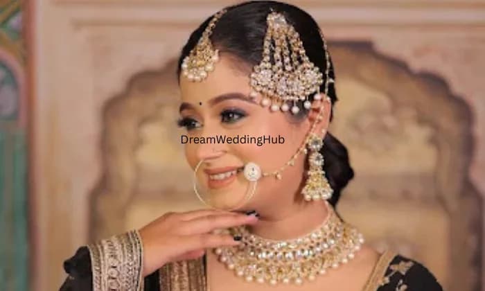 Priya makeup studio Priya makeup studio