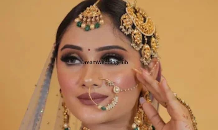 VMAAKEOVERS VMAAKEOVERS