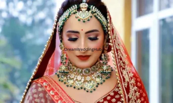 New Looks Salon Makeup Studio New Looks Salon Makeup Studio