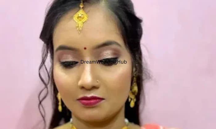 Gitika makeup artist Gitika makeup artist