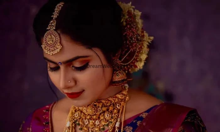 Manjudev Makeup Studio Manjudev Makeup Studio