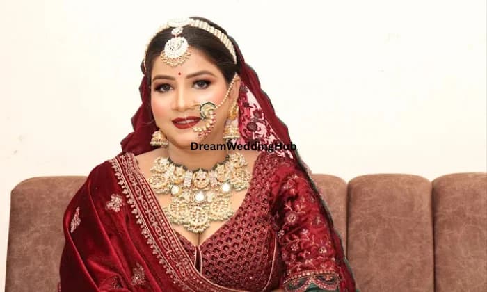 Aastha Glam Makeup Studio Aastha Glam Makeup Studio