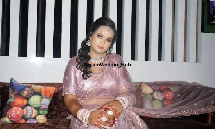 Glamour by Shivani Makeup Artist Glamour by Shivani Makeup Artist