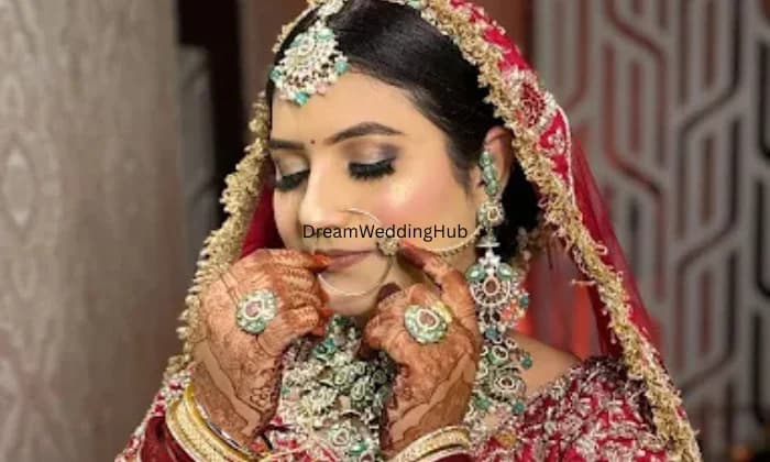 Blush Brush Unisex Salon Blush Brush Unisex Salon