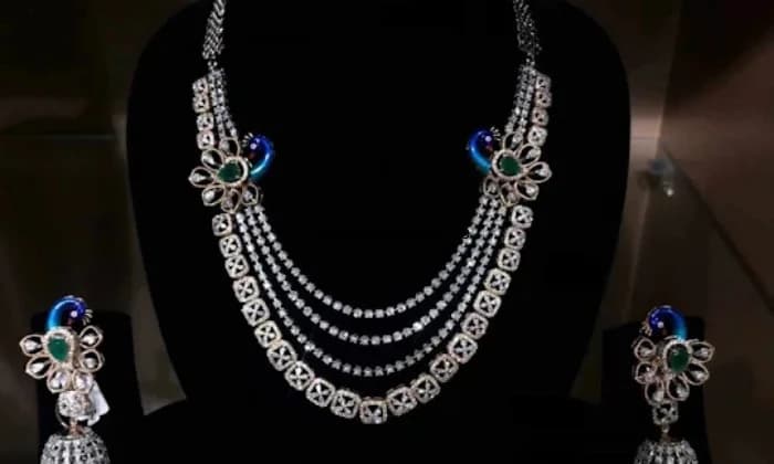 VV JEWELLERS VV JEWELLERS