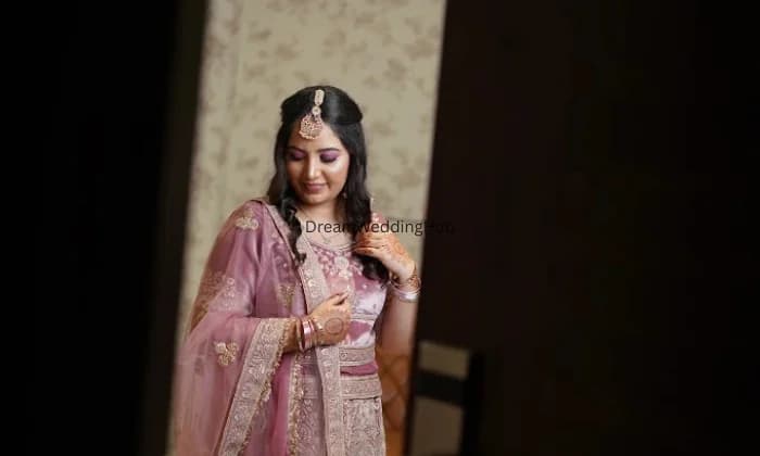 Queen Makeup Artist Queen Makeup Artist