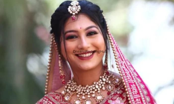 Modern beauty salon vrindavan Modern beauty salon vrindavan