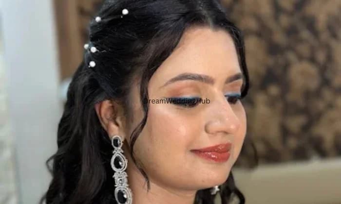 Arushi Makeup studio Academy Arushi Makeup studio Academy